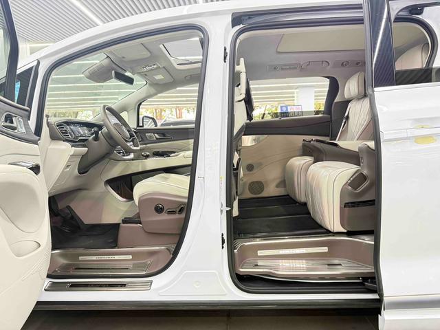 Certificated Pre-Owned Denza D9 DM 2022 970 4WD Flagship Edition -u22544374