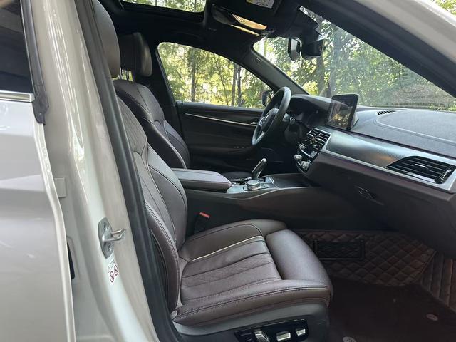 Certificated Pre-Owned BMW 5 Series PHEV 2021 535Le Luxury Package