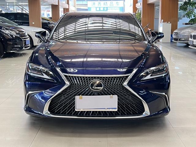 Certificated Pre-Owned Lexus ES 2018 Model 200 Excellence Edition National V Standard - u22412689