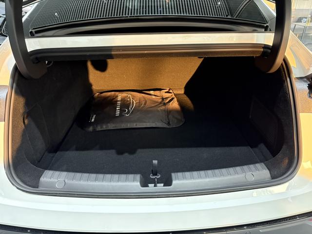 Certificated Pre-Owned Geely Galaxy Xingyao 8 PHEV 2025 Edition 130km EM-i Premium Version -u22763859