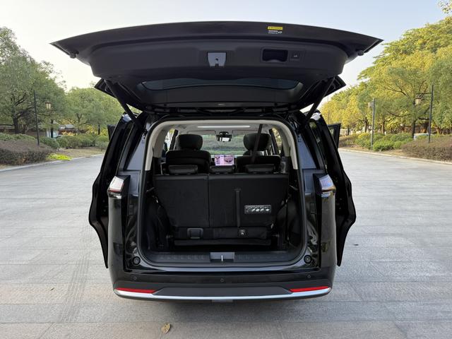 Certificated Pre-Owned GAC Trumpchi E8 PHEV 2024 2.0ATK 150km MAX Edition -u21977330