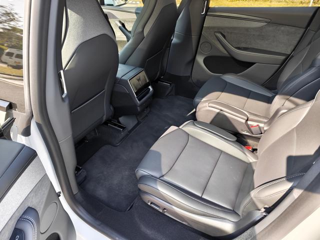 Certificated Pre-Owned Tesla Model Y L 2026 Standard Edition -u22437091