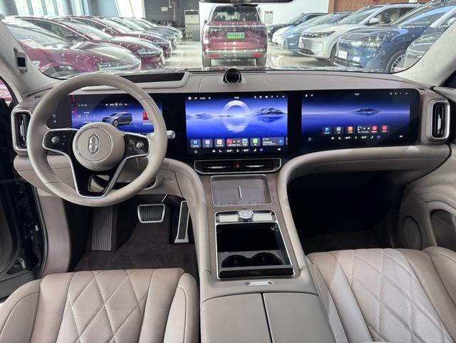 Certificated Pre-Owned Wenjie M9 2024 Extended-Range Ultra Six-Seater Edition -u22171319