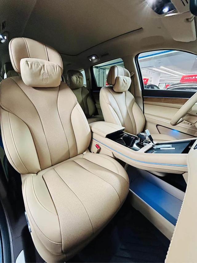 Pre-Owned AITO M7 2024 Ultra 5-Seat 4WD Intelligent Edition