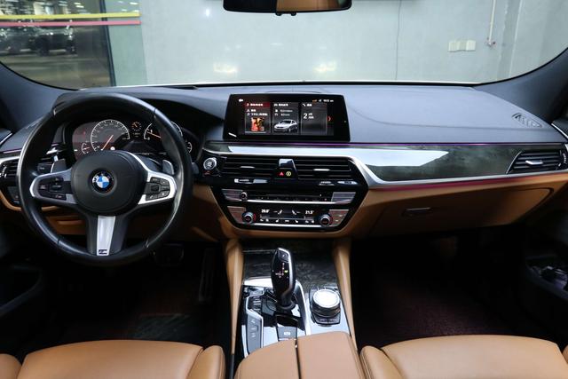 Certificated Pre-Owned BMW 6 Series GT 2019 630i M Sport Package - u22670004