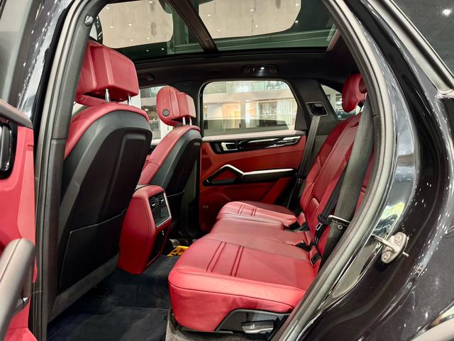 Certificated Pre-Owned Porsche Cayenne E-Hybrid 2021 Cayenne E-Hybrid 2.0T -u21530726