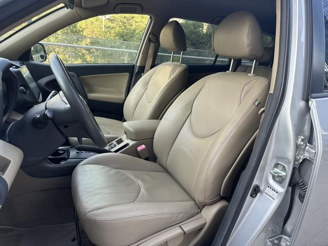 Certificated Pre-Owned RAV4 Rongfang 2011 2.0L Automatic Classic Edition - u22332725