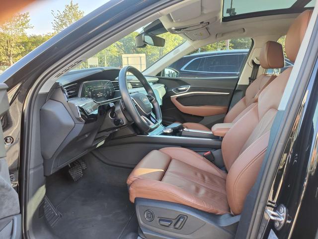 Pre-Owned Audi e-tron (Imported) 2019 Model 55 quattro Technical Version