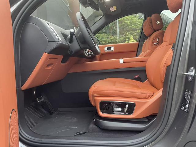 Pre - Owned 2023 Li L7 Max Edition