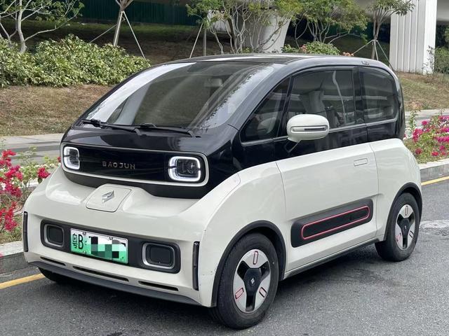 Certificated Pre-Owned Baojun KiWi EV 2021 Artist Lithium Iron Phosphate