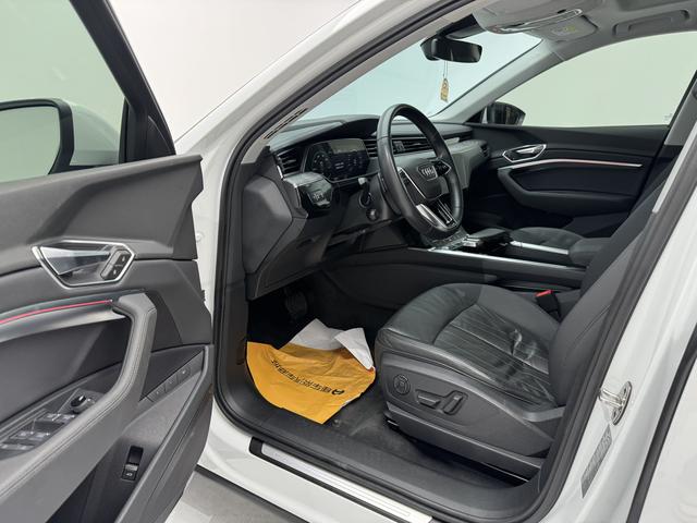 Certificated Pre-Owned Audi E-tron (Imported) 2019 55 Quattro Fashion Edition -u22106949