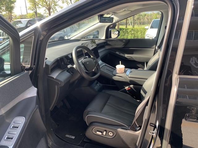 Certificated Pre-Owned XPENG X9 2024 702 Ultra Long Range Max-u22969143