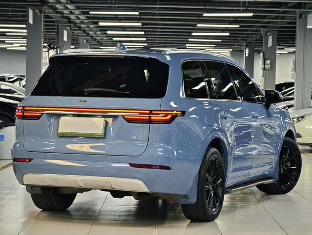 Pre - Owned 2021 Li ONE Extended - range 6 - seat Edition