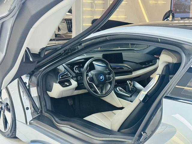 Certificated Pre-Owned BMW i8 2014 Standard Model