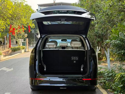 Certificated Pre-Owned XPENG X9 2024 702 Ultra Long Range Max-u22211515