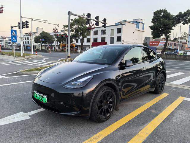 Certificated Pre-Owned Tesla Model Y 2023 Rear-Wheel Drive Version -u22612589