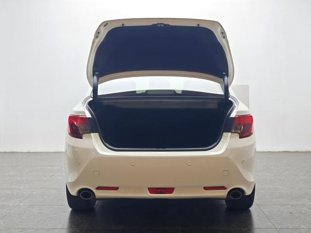 Certificated Pre-Owned Reiz 2013 2.5V Shangrui Edition - u22580923