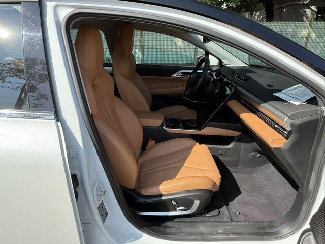 Certificated Pre-Owned XPENG P5 2022 550E-u22309594