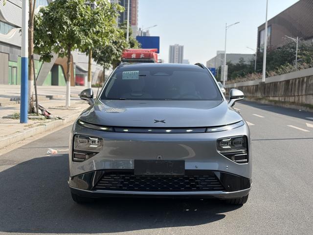 Certificated Pre-Owned XPENG G9 2024 650 Max-u22089657