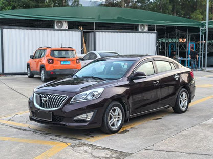 سيارة FAW-Haima Family 2014 M5 1.6L Manual Elite Edition مستعملة معتمدة - u21768951