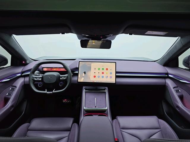 Certificated Pre-Owned XPENG P7 2025 702 Long Range Ultra -u22956692